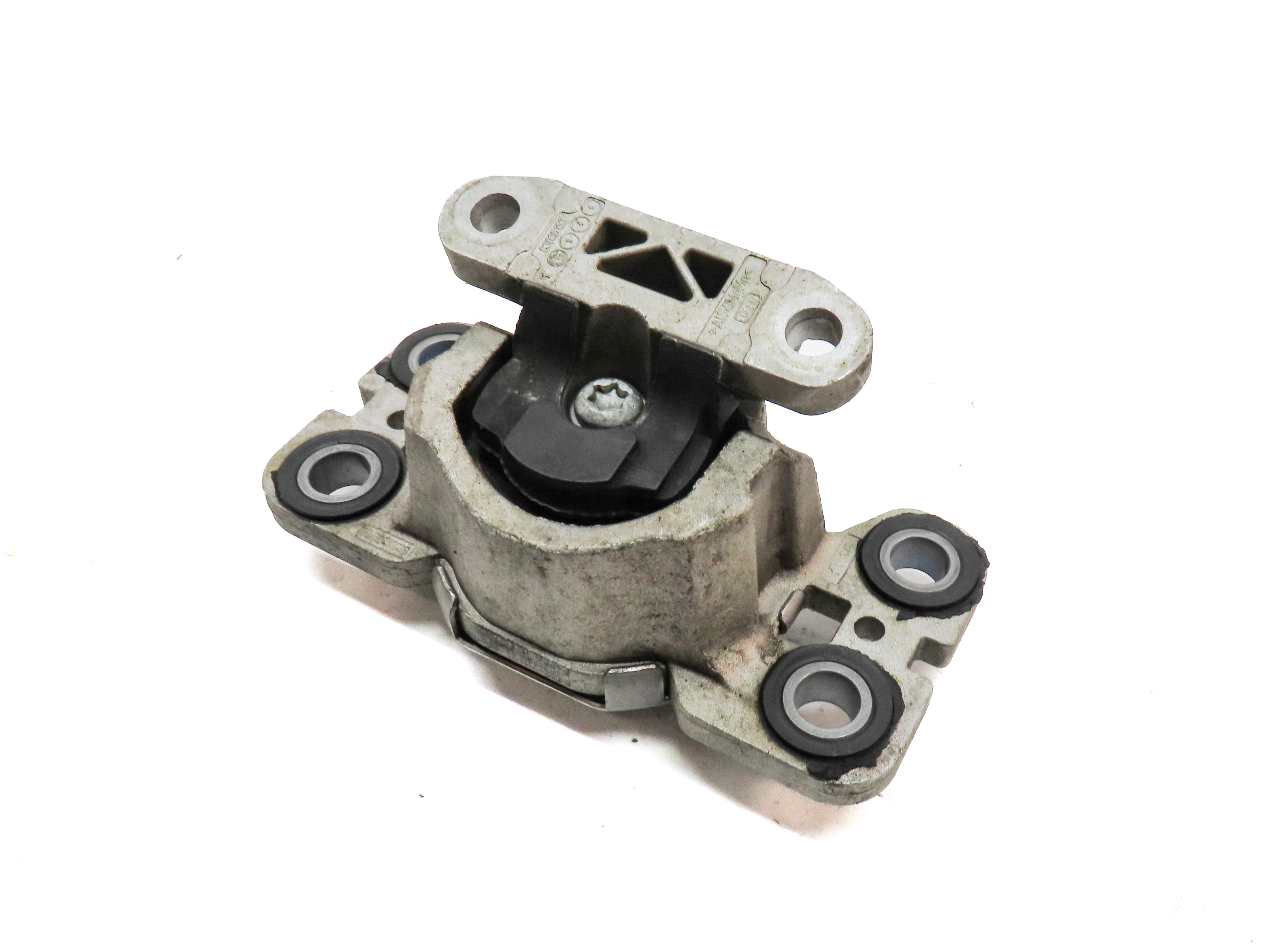 2013 RANGE ROVER EVOQUE (L538) AUTOMATIC TRANSMISSION MOUNT BRACKET — exact item pictured